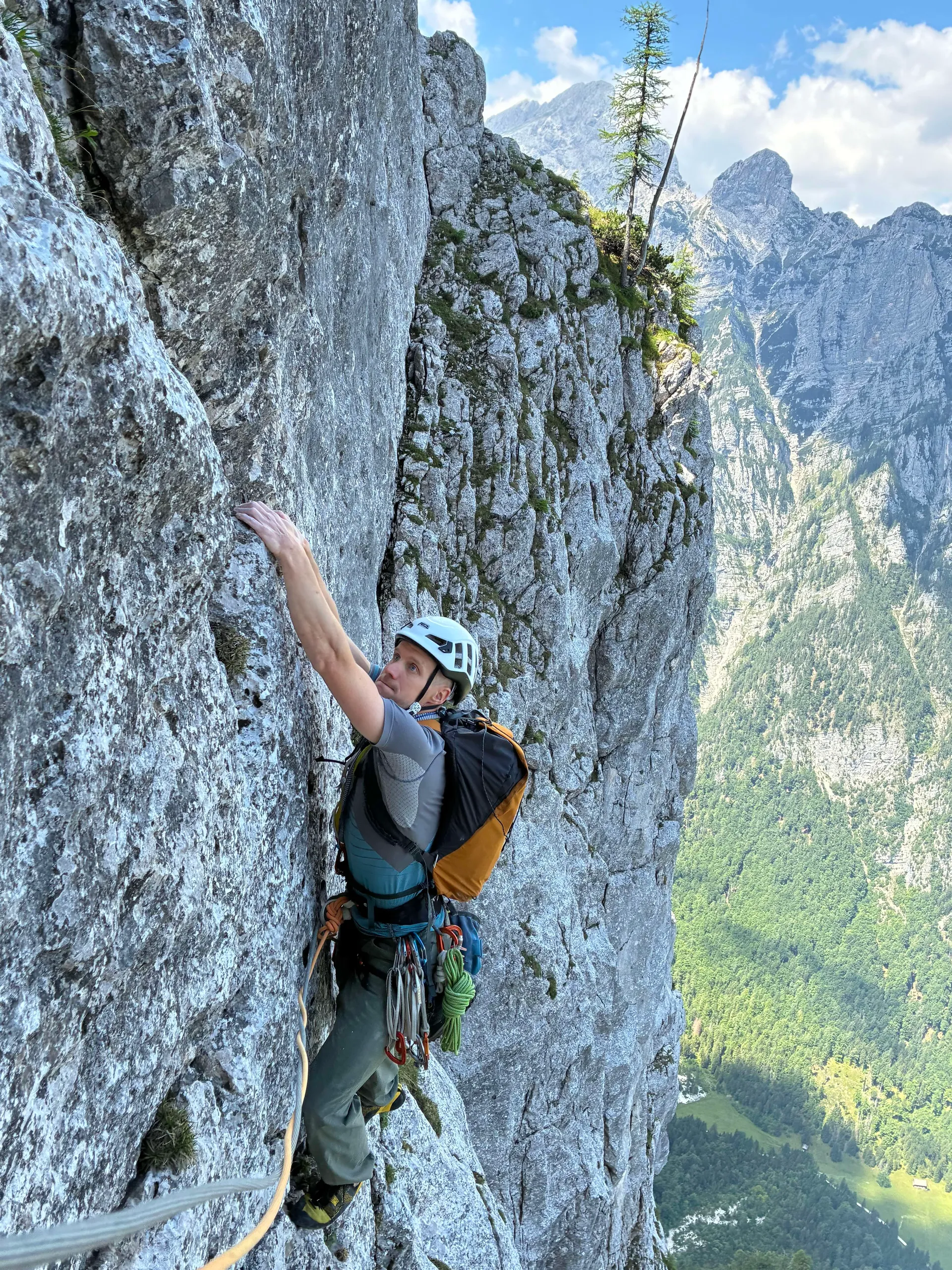 Gornja prečka. Ocjene IV+, čini se malo teža.jpg